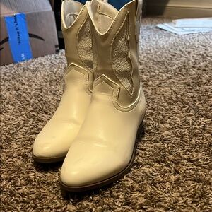 Women's Cream Western Boots